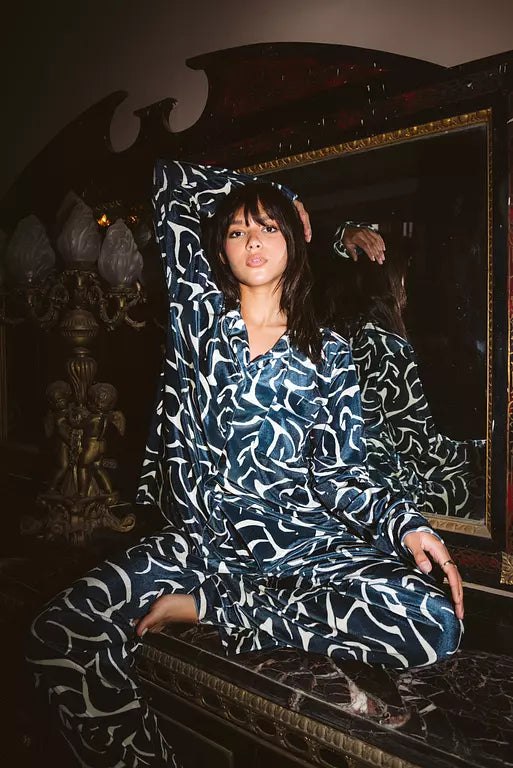 Abstract Glow PJ