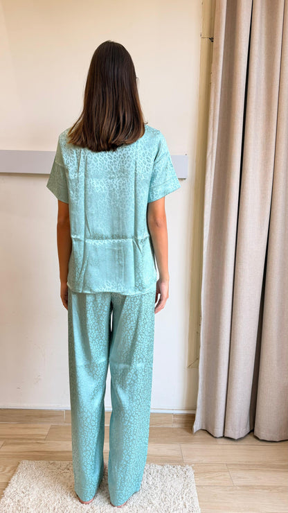 Chic Chita in Mint green