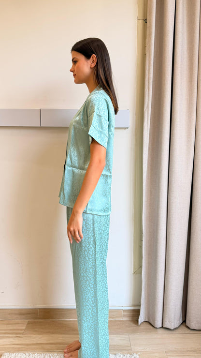 Chic Chita in Mint green