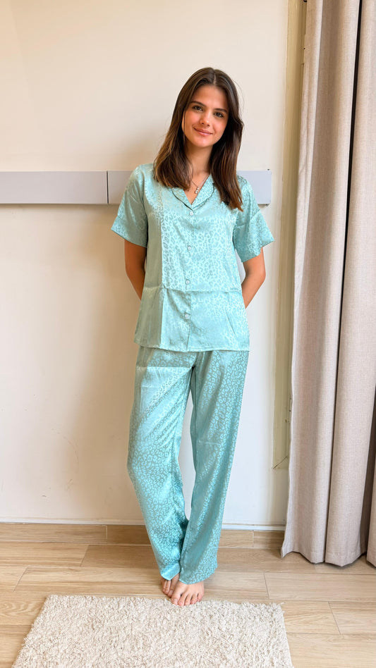 Chic Chita in Mint green